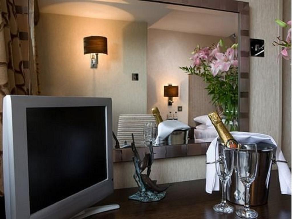 Malin Court Hotel And Restaurant آير الغرفة الصورة